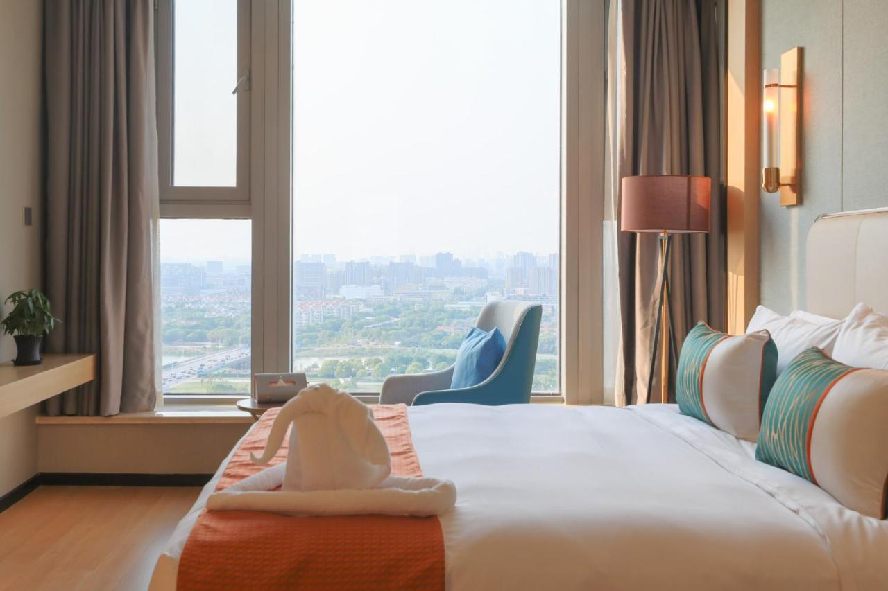 Jinling Funhome Hotel Nanjing Jiulong Lake - Nanjing South Railway Station ภายนอก รูปภาพ