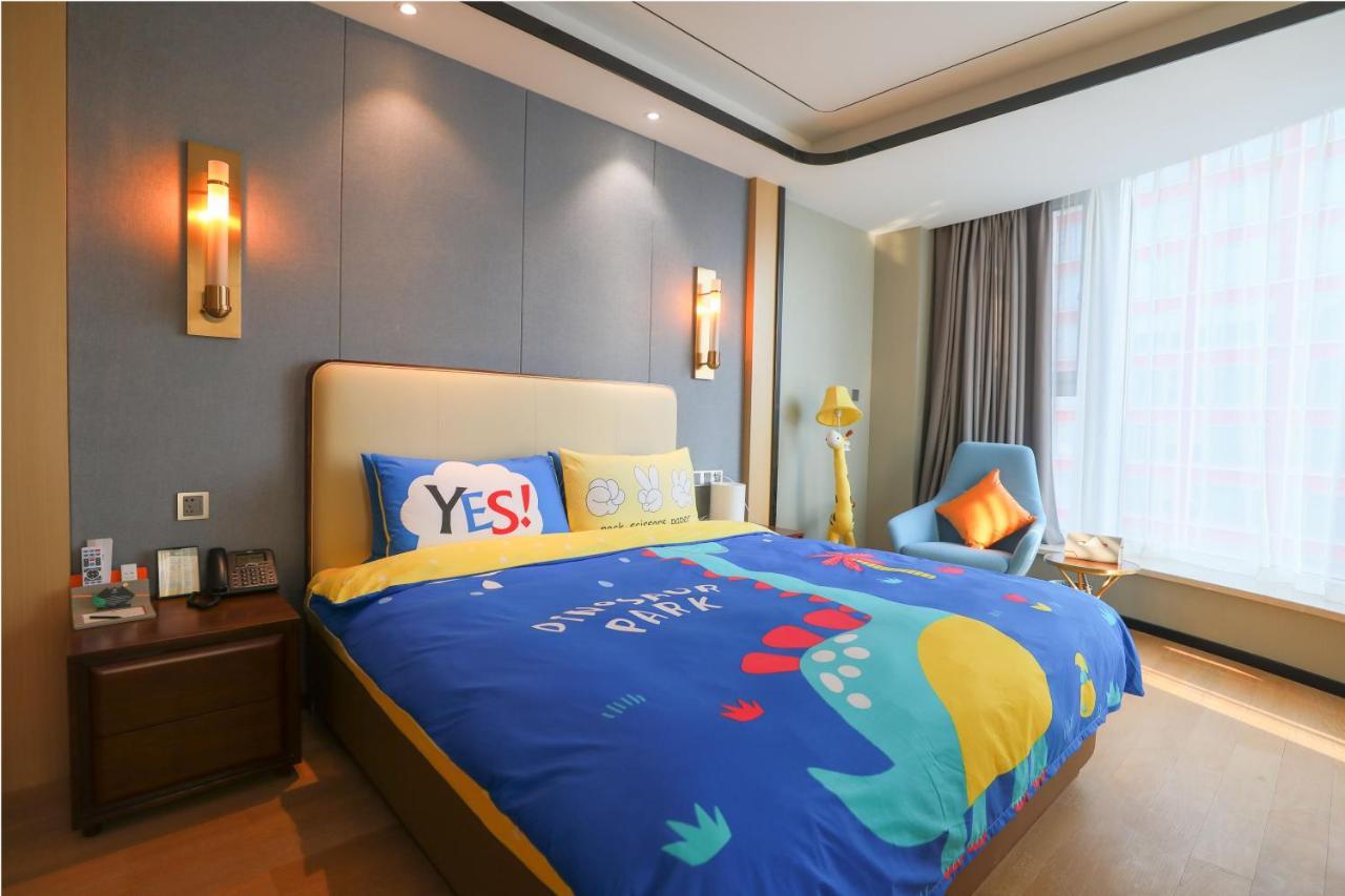 Jinling Funhome Hotel Nanjing Jiulong Lake - Nanjing South Railway Station ภายนอก รูปภาพ